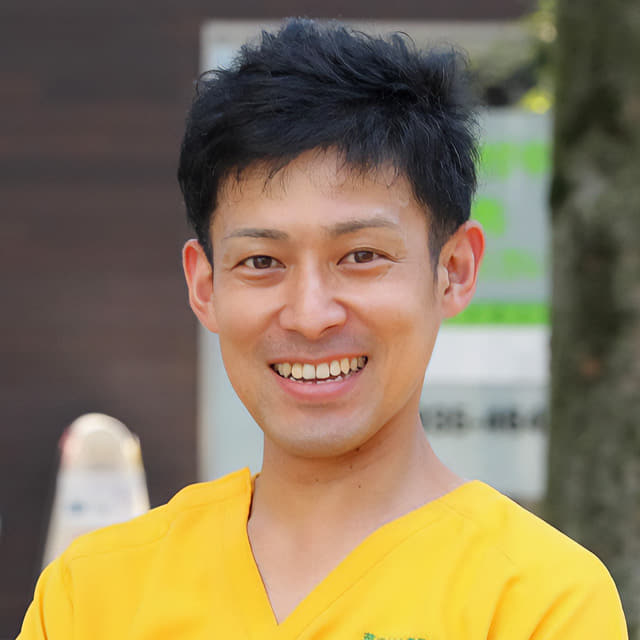 上野　拓也　柔道整復師　菜のはな整骨院所属
